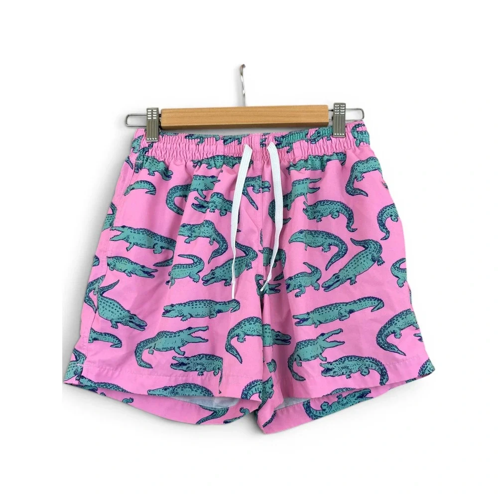 Chubbies Mens Pink Alligator Print Swim Trunks 5.5 Inch Inseam Small Alligone